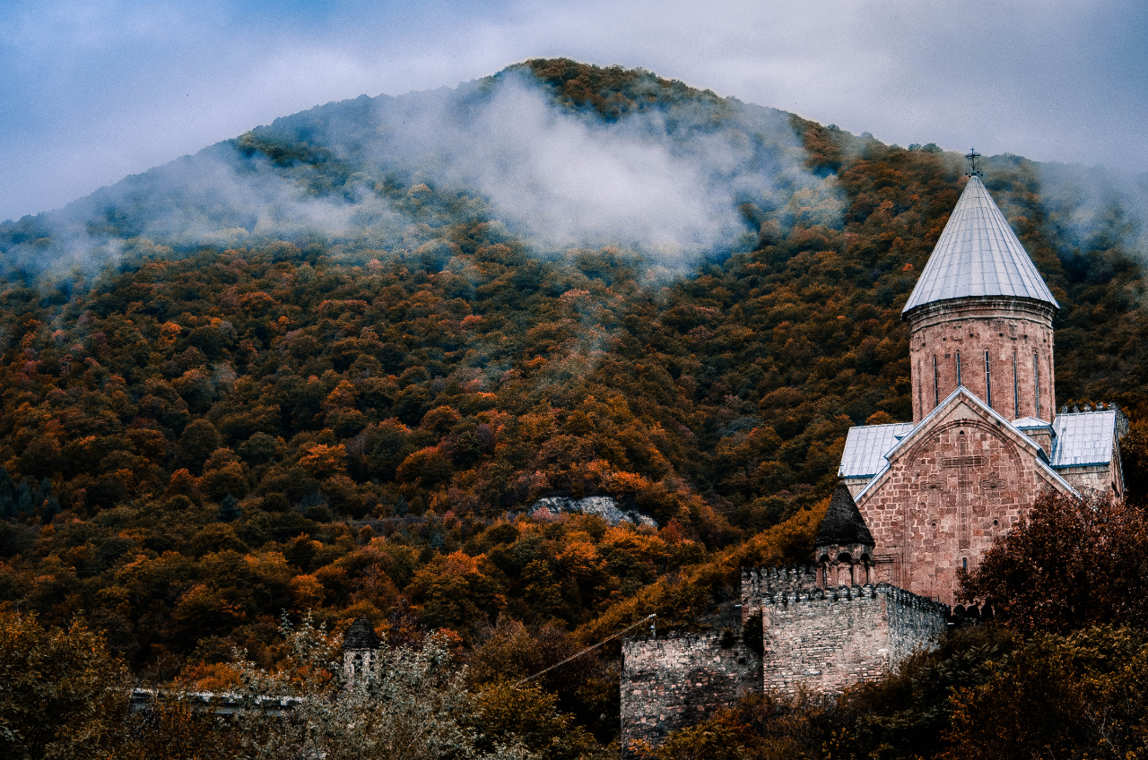 Ананури Крепость осень